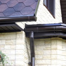 Пластиковая водосточная система DOCKE